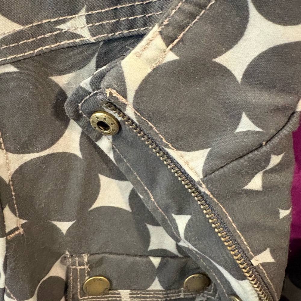 Boden waxed cotton jacket in gray and brown polka dot ‘camo’ pattern - Picture 3 of 5